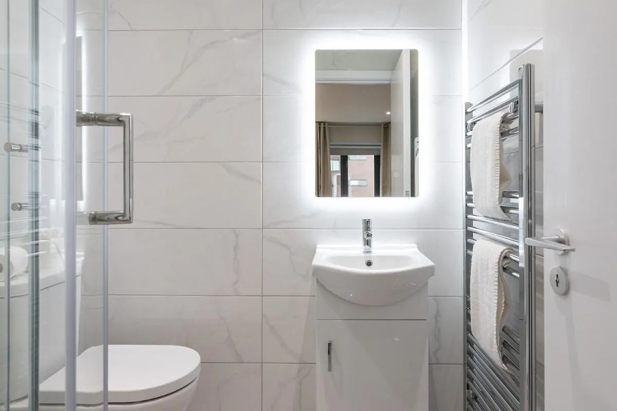 דירה בלפסט Stylish, Luxury, Parking Sleeps 6, 2-Bath, City Centre