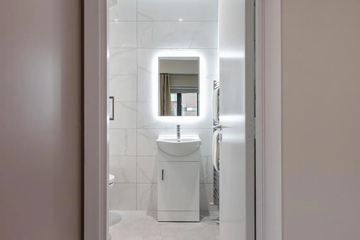 דירה בלפסט Stylish, Luxury, Parking Sleeps 6, 2-Bath, City Centre